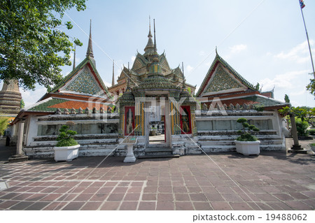 曼谷,泰國的寺廟圖像 曼谷,泰國的寺廟圖像 19488062