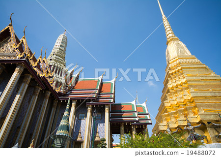 曼谷，泰國的寺廟圖像 19488072