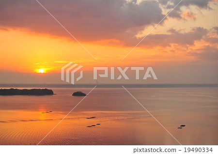 Sunrise of Lake Hamana Sunrise of Lake Hamana 19490334