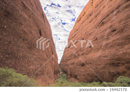 Valley of the wind in the Olga Valley Valley of the wind in the Olga Valley 19492578