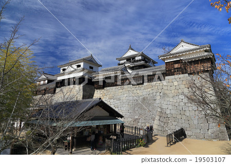 Matsuyama Castle Honmaru, see the main platform from Honmaru Square. 19503107