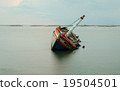 .Fishing boat sank in the sea 19504501