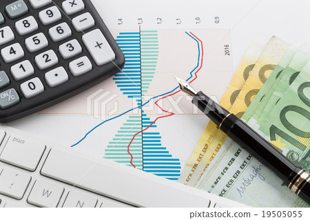 Euro and fountain pen Euro and fountain pen 19505055