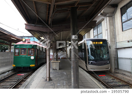 位於住吉善站的漢凱電鐵161型電動火車1001型列車 19505790