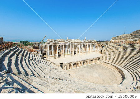 Amphitheater in Pamukkale, Turkey Amphitheater in Pamukkale, Turkey 19506009