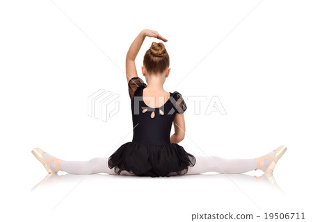 little ballerina sat on the twine 19506711
