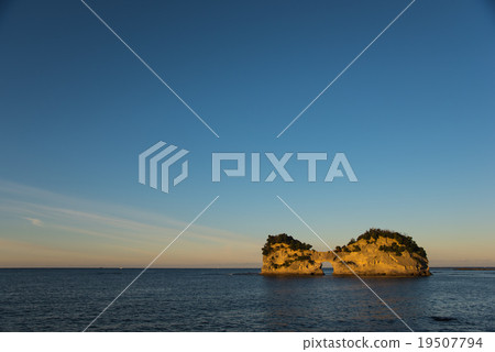 Dawn of Wakayama Prefecture Shirahama Kozukijima 19507794