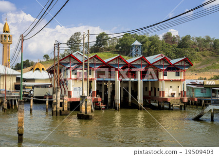 New attraction of Brunei / · Kampong Ayr's water settlement 19509403
