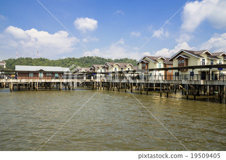 New attraction of Brunei / · Kampong Ayr's water settlement 19509405