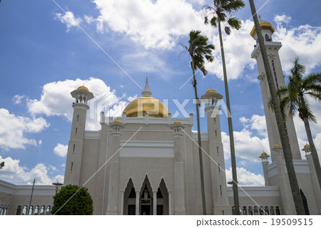 Brunei's Old Mosque Brunei's Old Mosque 19509515