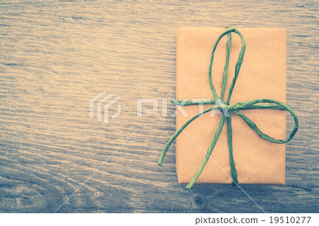 Brown gift box Brown gift box 19510277