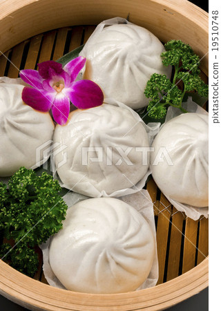 Dim sum 19510748
