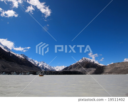 New Zealand Aoraki / Mount Cook National Park Tasman Glacier 19511402