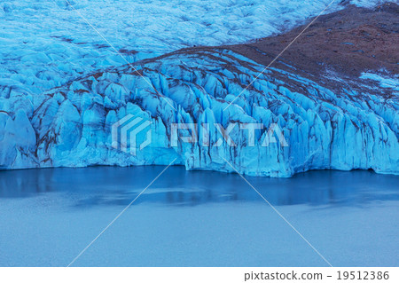 Glacier in Argentina Glacier in Argentina 19512386