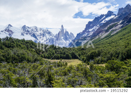 Sero Torre, Argentina Sero Torre, Argentina 19515292