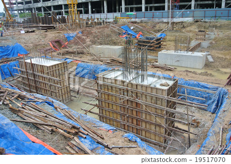 Pile cap is part of building foundation. Pile cap is part of building foundation. 19517070