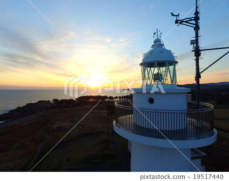 燈塔和日出 19517440