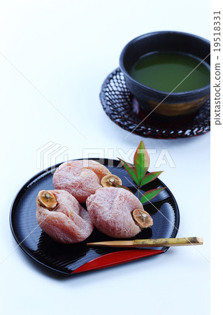 Dried persimmon 19518331