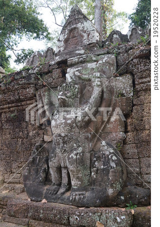 Garuda of Preia Kang of Angkor remains 19520228