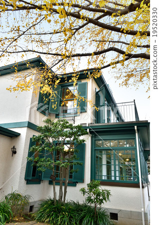 Bluff 18 Bldg. (Yokohama Italian Mountain Garden) Bluff 18 Bldg. (Yokohama Italian Mountain Garden) 19520330