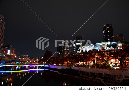 大阪Nakanoshima周圍的夜景 大阪Nakanoshima周圍的夜景 19520524