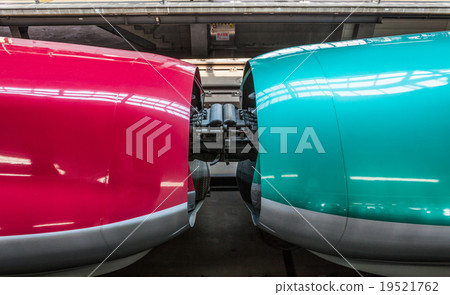 Joint of E5 and E6 Series Shinkansen bullet train Joint of E5 and E6 Series Shinkansen bullet train 19521762