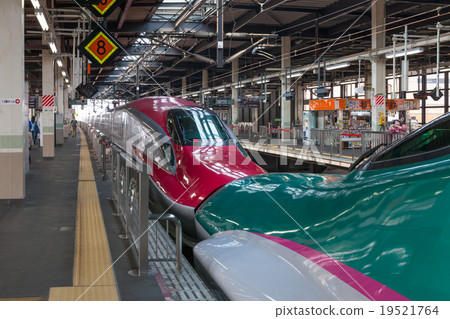 E5 and E6 Series Shinkansen bullet train E5 and E6 Series Shinkansen bullet train 19521764