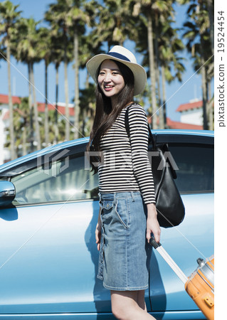 Female solitary travel Female solitary travel 19524454