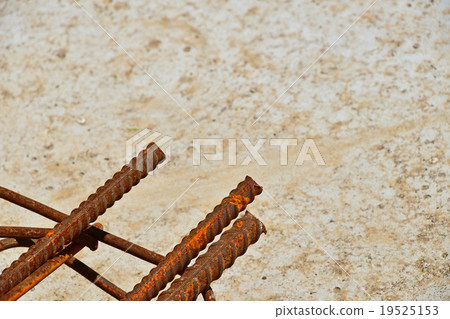 Rusty corroded stained metal wire fitting armature Rusty corroded stained metal wire fitting armature 19525153