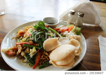 Mie Goreng in Indonesia 19530607