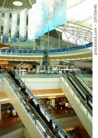 Haneda Airport Terminal 2 19530646