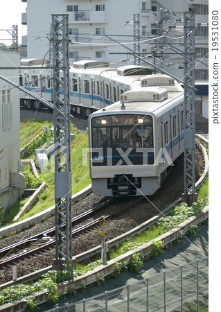 Odakyu Line 3000 Sagami-Ono Station Odakyu Line 3000 Sagami-Ono Station 19531080