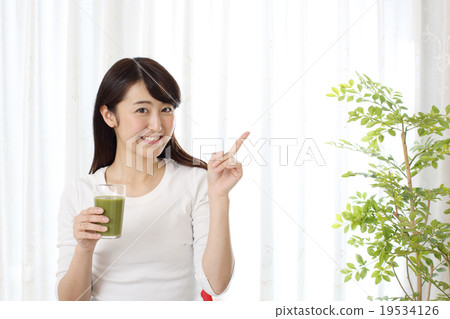 介紹藍色汁液的一個少婦 介紹藍色汁液的一個少婦 19534126
