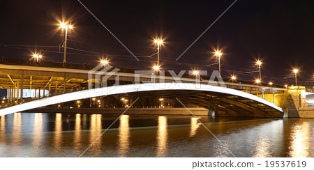 Bolshoy Kamenny Bridge , Moscow, Russia Bolshoy Kamenny Bridge , Moscow, Russia 19537619