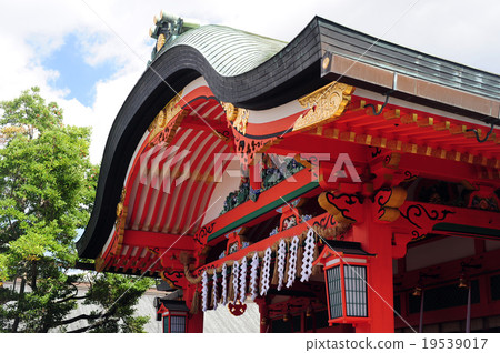Fushimi-Inari large house hall of worshipers -2 19539017