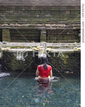 沐浴 沐浴 19539742