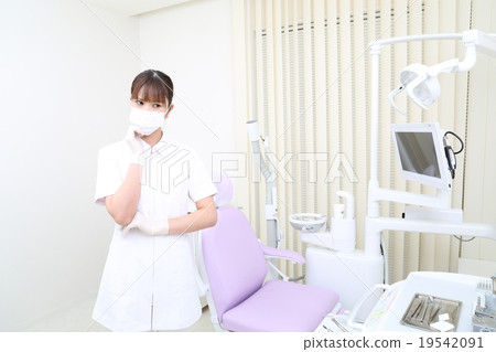 Dental clinic (hygienist · dentist · staff) image Dental clinic (hygienist · dentist · staff) image 19542091
