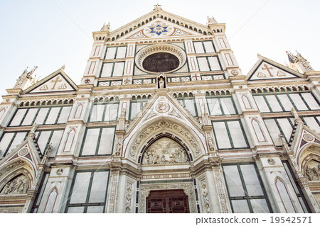 Basilica of Santa Croce, Florence, Italy Basilica of Santa Croce, Florence, Italy 19542571