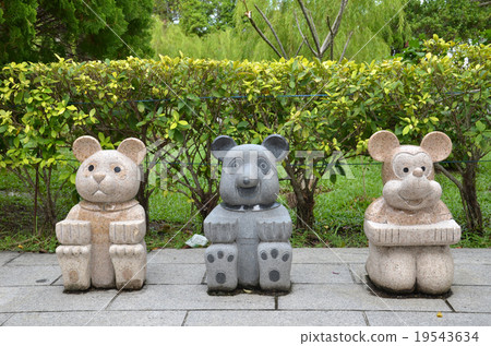 Sculptures located in Kek Lok Si, Penang 19543634