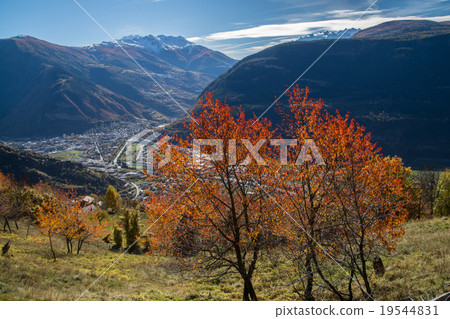 Autumn in swiss alps 19544831