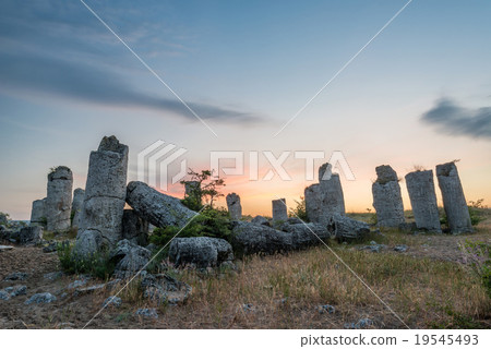 Pobiti kamani-phenomenon formations in Bulgaria 19545493
