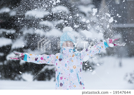 使用與雪跳舞的女孩 使用與雪跳舞的女孩 19547644