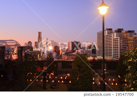 Yokohama city snow scenery from Yamate Italian mountain garden 19547700