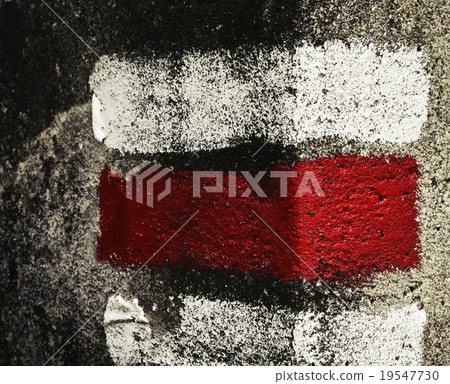 red tourist trail 19547730