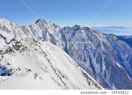 Northern Alps in winter 'Komoda Takatake' 19548822