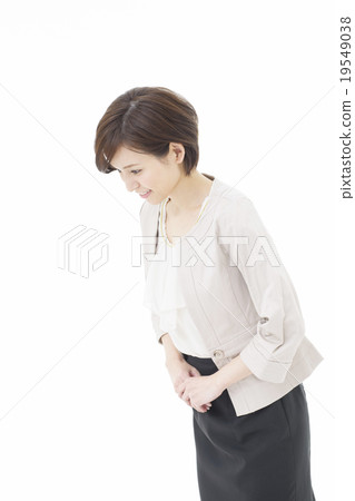 young woman      19549038