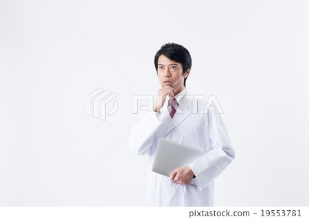 一件白大褂男 一件白大褂男 19553781