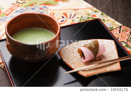 Sakuramoko and Matcha 19558178