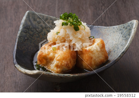 Deep-fried tofu 19558312