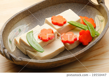 Boiled Koya Tofu Boiled Koya Tofu 19558447
